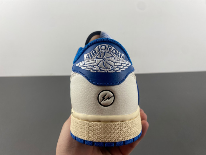 Travis Scott x Air Jordan 1 Low OG DM7866-104