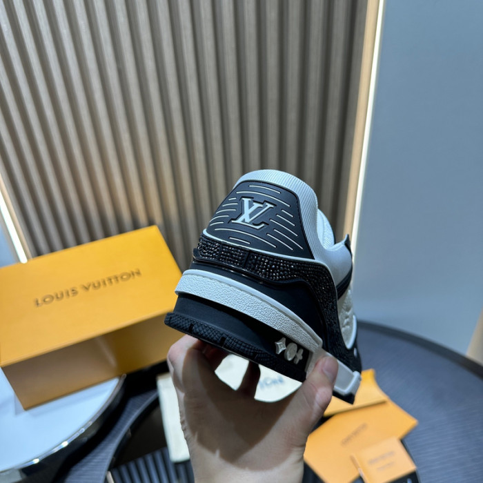 LOU1VTON SNEAKER (crystal)