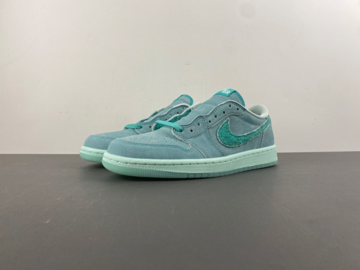 Jordan 1 Retro Low OG Washed Teal HQ8111-300