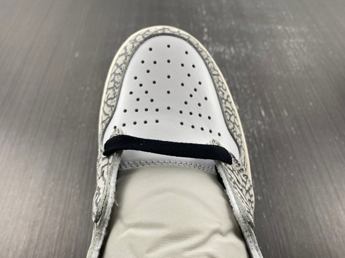 Air Jordan 1 Retro High OG "White Cement" DZ5485-052