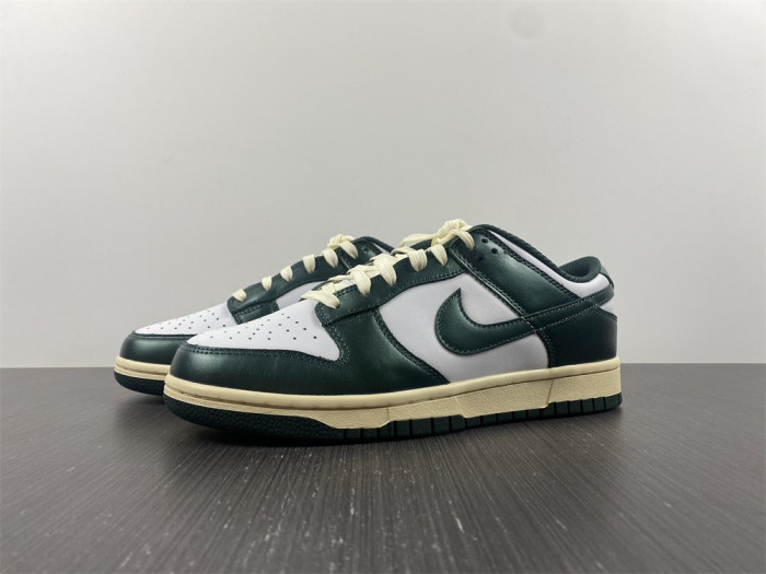 nike dunk low vintage green dq8580-100