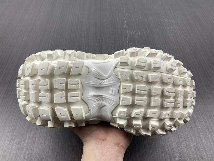 blc* defender sneaker