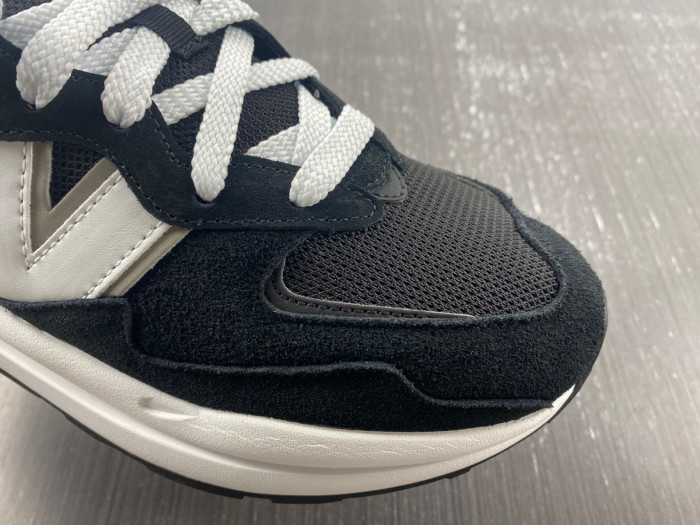 new balance 57/40 team black - m5740cb