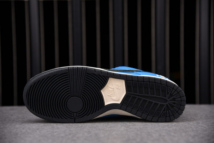 instant skateboards x nike sb dunk low shoes cz5128-400