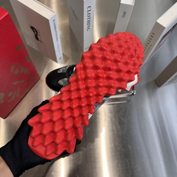 CHRISTIAN LOUBOUT1N Loubishark man (CUSTOMIZE)